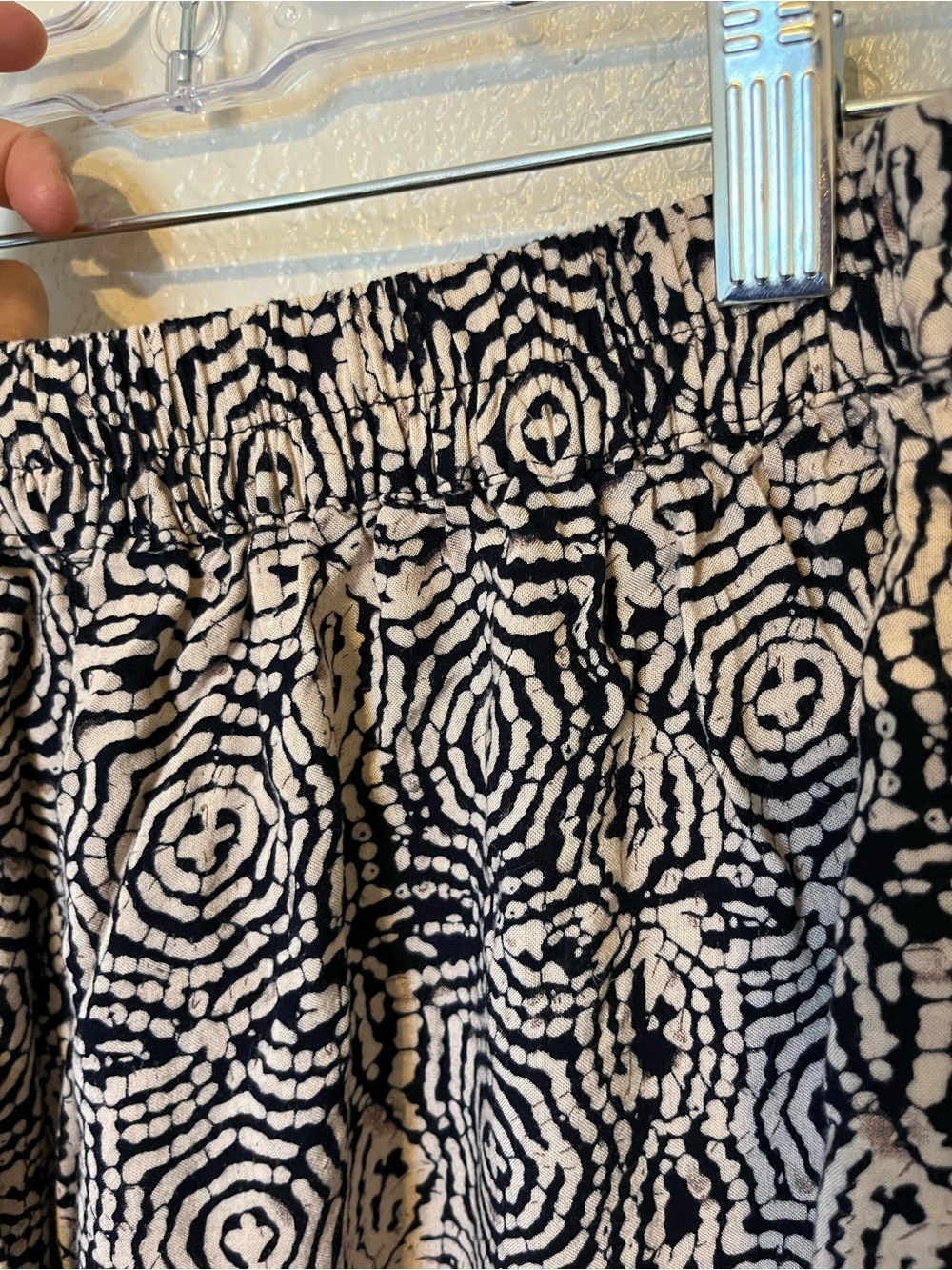 Comfy Patterned Pants - Picture 6 of 9